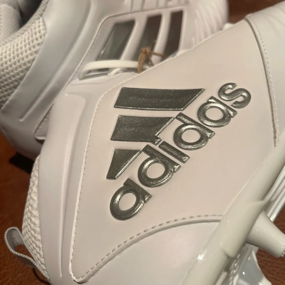 Adidas Cleat New w/ Tags FW 3062 - Picture 5 of 8